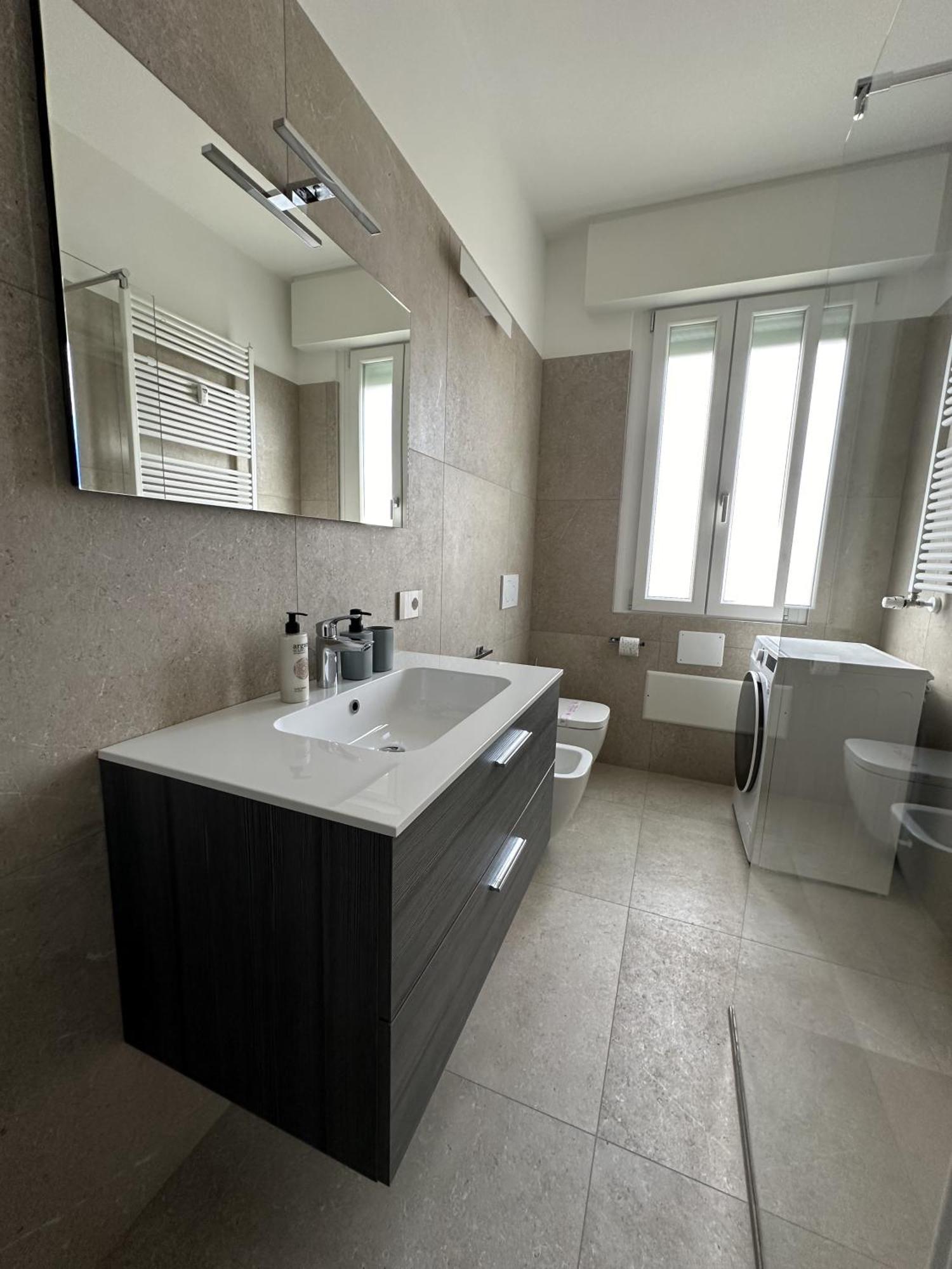 Appartamento Deluxe Fronte Ospedale Леньяґо Екстер'єр фото